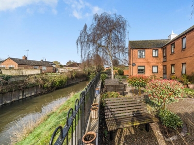 1 Bed Flat/Apartment For Sale in Leominster, Herefordshire, HR6 - 4904866