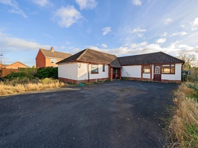 3 Bed Bungalow For Sale in Kington, Herefordshire, HR5 - 5269006