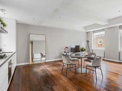 Flat for sale in Picton Place, London W1U