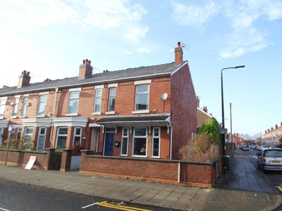 Flat to rent in North Lonsdale Street, Stretford, Manchester M32