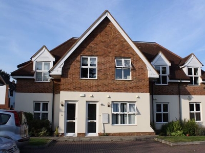 Flat to rent in Pocket Place, Earley, Reading, Berkshire RG6