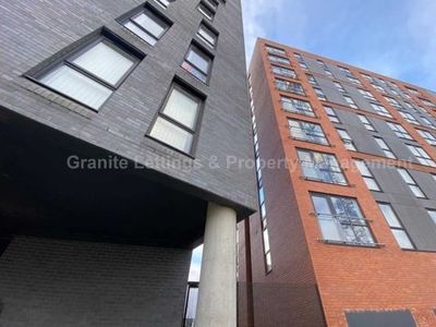 Flat to rent in Riley Building, Lowry Wharf, Derwent Street, Salford M5