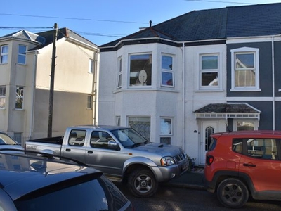 Flat to rent in Trevethan Road, Falmouth TR11