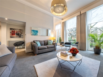 Randolph Crescent, London, W9 3 bedroom flat/apartment in London