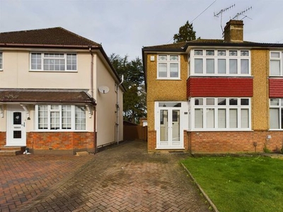 Semi-detached house for sale in Heath Close, Boxmoor HP1
