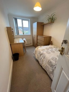 Shared accommodation to rent in Aspen Grove, Farnham, Hampshire GU12