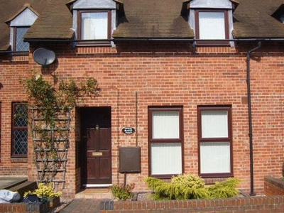 Terraced house to rent in Blakes Field, Didcot OX11