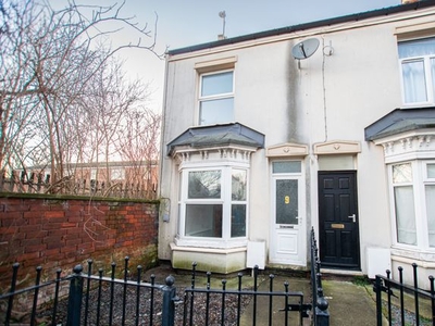 Terraced house to rent in Holland Street, Hull HU9