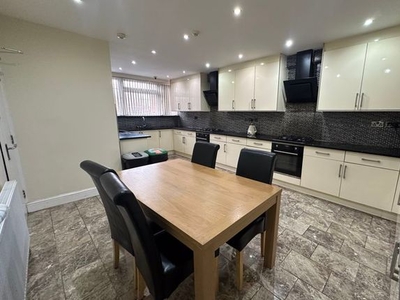 Terraced house to rent in Tamar Way, Slough SL3