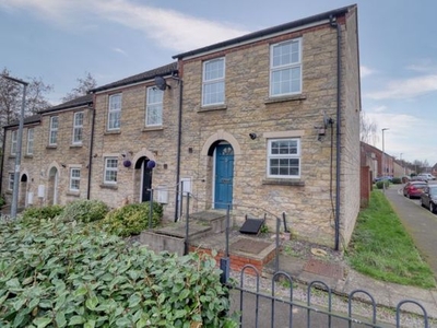 Terraced house to rent in Woodcross Avenue, Scunthorpe DN16