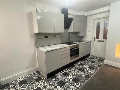 1 Bedroom Flat For Rent In Morley, Leeds