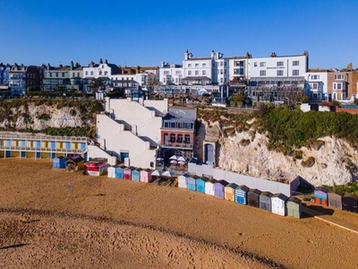 1 Bedroom Shared Living/roommate Broadstairs Kent