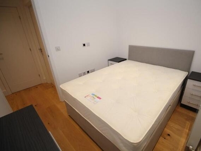 1 Bedroom Shared Living/roommate Croydon Greater London