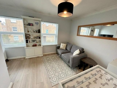 1 Bedroom Shared Living/roommate Slough Windsor And Maidenhead