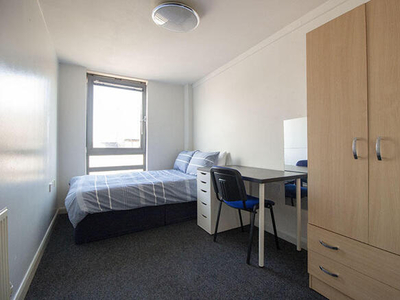 2 Bedroom Flat For Rent In Nottingham, Nottinghamshire