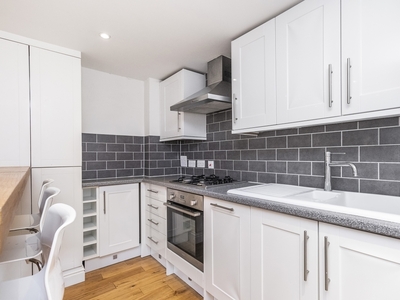 2 bedroom property to let in Glenmore Road London NW3