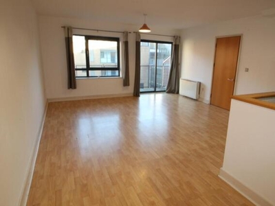 3 Bedroom Apartment For Sale In Salford, Greater Manchester