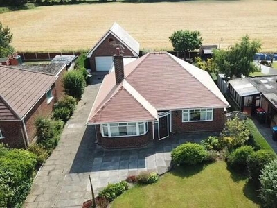 3 Bedroom Bungalow Comberbach Cheshire