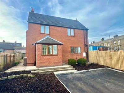 3 Bedroom Detached House For Sale In Penistone, Sheffield