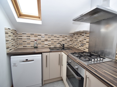 Flat to rent - Perry Hill, Catford, SE6