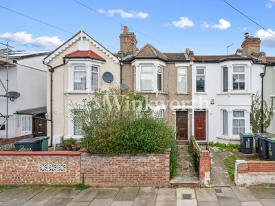 Seaford Road, London, N15 2 bedroom house in London