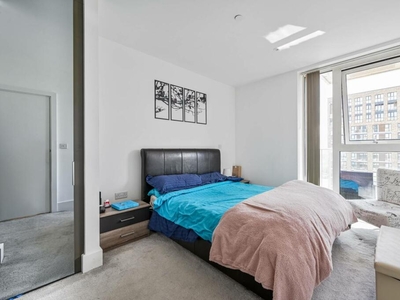 1 bedroom flat for rent in Plumstead Road, Woolwich, London, SE18