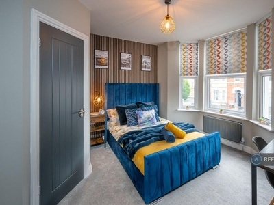 1 bedroom house share for rent in Eastcott Hill, Swindon, SN1