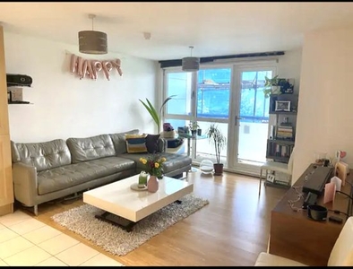2 bedroom apartment to rent Stratford, E15 2FF