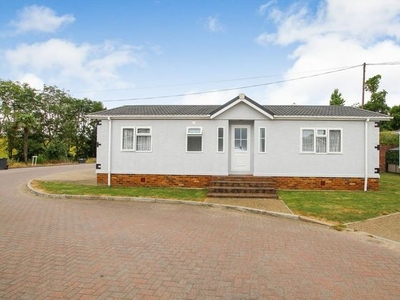 2 bedroom bungalow for sale Maidstone, ME17 1FY