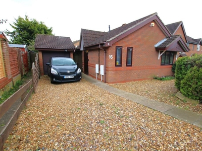 2 bedroom detached bungalow for sale in Claregate, East Hunsbury, NN4