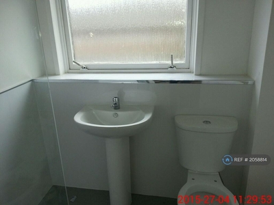 2 bedroom end of terrace house for rent in Fleming Place, East Kilbride, Glasgow, G75