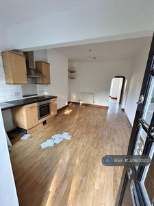 2 bedroom flat for rent in Belmont Road, Southampton, SO17