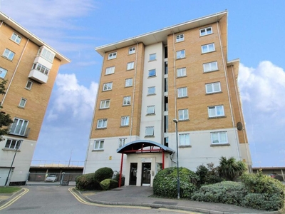 2 bedroom flat for rent in Chichester Wharf, Erith, DA8