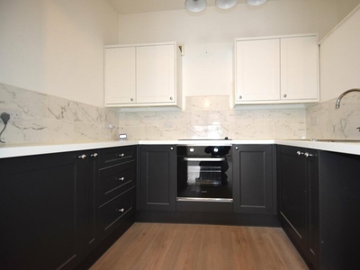 2 bedroom flat for rent in Fratton Road, Portsmouth, Hampshire, PO1