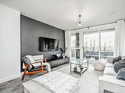 2 bedroom flat for sale in Canal Street, Campbell Park, Milton Keynes, Buckinghamshire, MK9