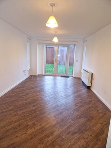 2 bedroom ground floor flat for sale in Cormorant Drive, Dunston Riverside, NE11