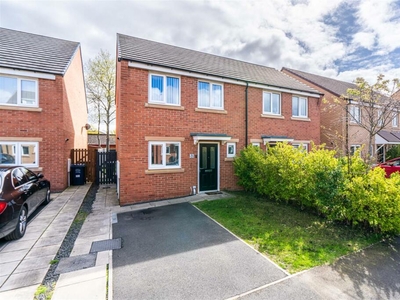 2 bedroom semi-detached house for sale in Lazonby Way, Newcastle Upon Tyne, NE5