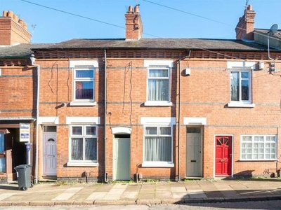 2 bedroom terraced house for sale Leicester, LE2 1WF