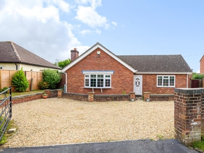 3 Bed Bungalow For Sale in Garsington, Oxfordshire, OX44 - 5288860