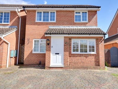 3 bedroom detached house to rent Waterlooville, PO7 6YJ