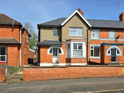 3 bedroom end of terrace house for sale in Kingsland Avenue, Kingsthorpe, Northampton NN2 7PP, NN2