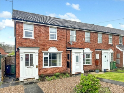 3 bedroom end of terrace house for sale in Salcombe Close, Wigston, Leicestershire, LE18