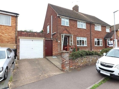 3 bedroom semi-detached house for sale Luton, LU3 2AT