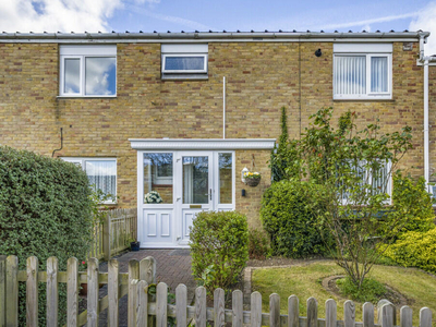 3 bedroom terraced house for sale in Chopin Road, Basingstoke, Hampshire, RG22