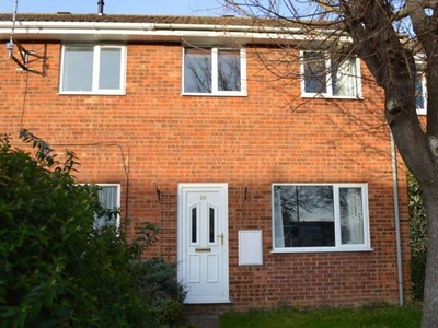 3 bedroom terraced house to rent Newport Pagnell, MK16 8QJ