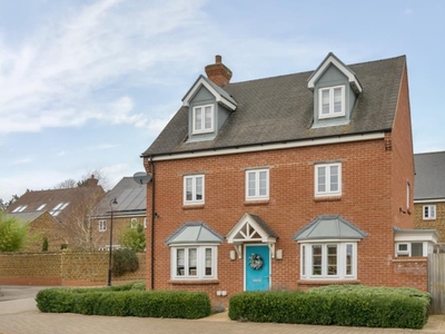 4 Bed House For Sale in Middleton Cheney, Northamptonshire, OX17 - 5300957