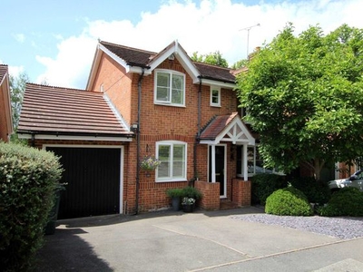 4 bedroom detached house for sale Reading, RG4 8PQ