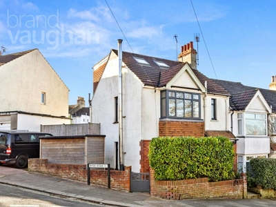 4 bedroom semi-detached house for sale in Hartington Road, Brighton, East Sussex, BN2