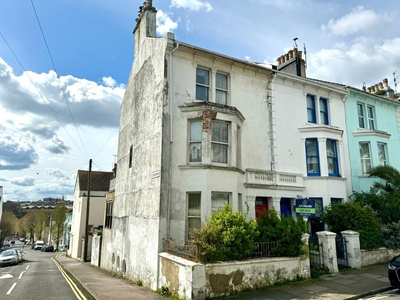 4 bedroom end of terrace house for sale in Vere Road, Brighton, BN1