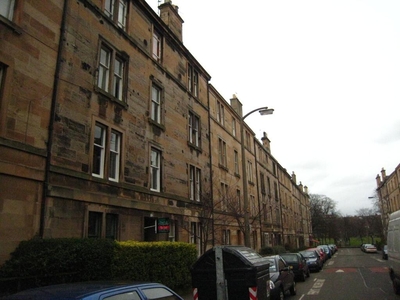 4 bedroom flat for rent in Livingstone Place, Marchmont, Edinburgh, EH9